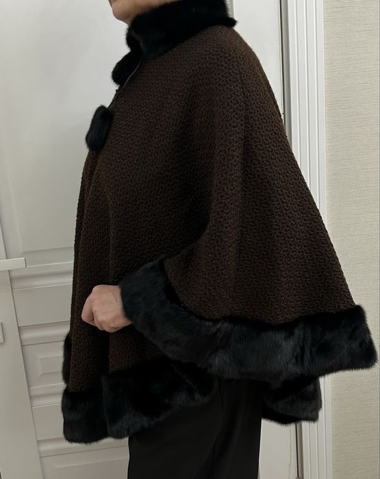 Продаю зимнюю куртку