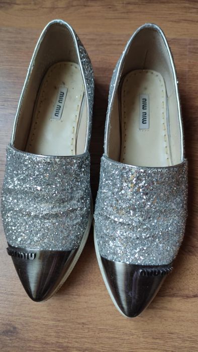 Оригинални кецове Michael Kors и “Лоуфъри” Miu Miu