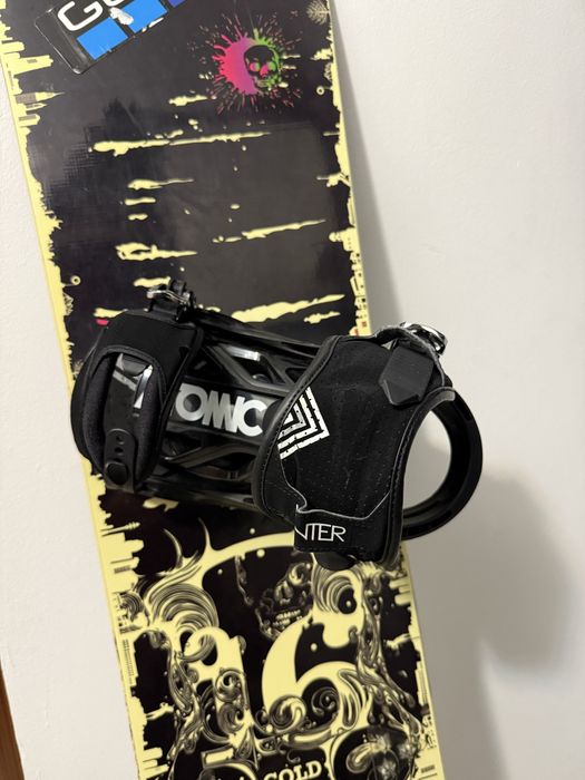Vand placa snowboard marca Atomic, in stare buna