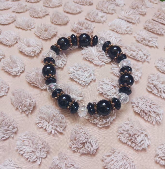 Стилни дамски гривни