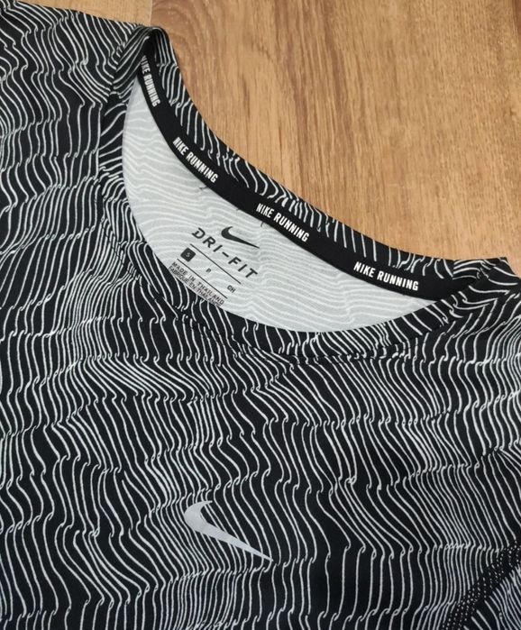 Tricou dama Nike Running Dri Fit mărimea S