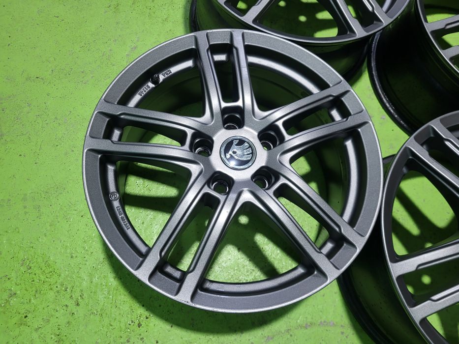 17 5x112 Skoda лети джанти 5х112 шкода