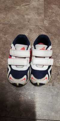 Детски маратонки Adidas размер 22