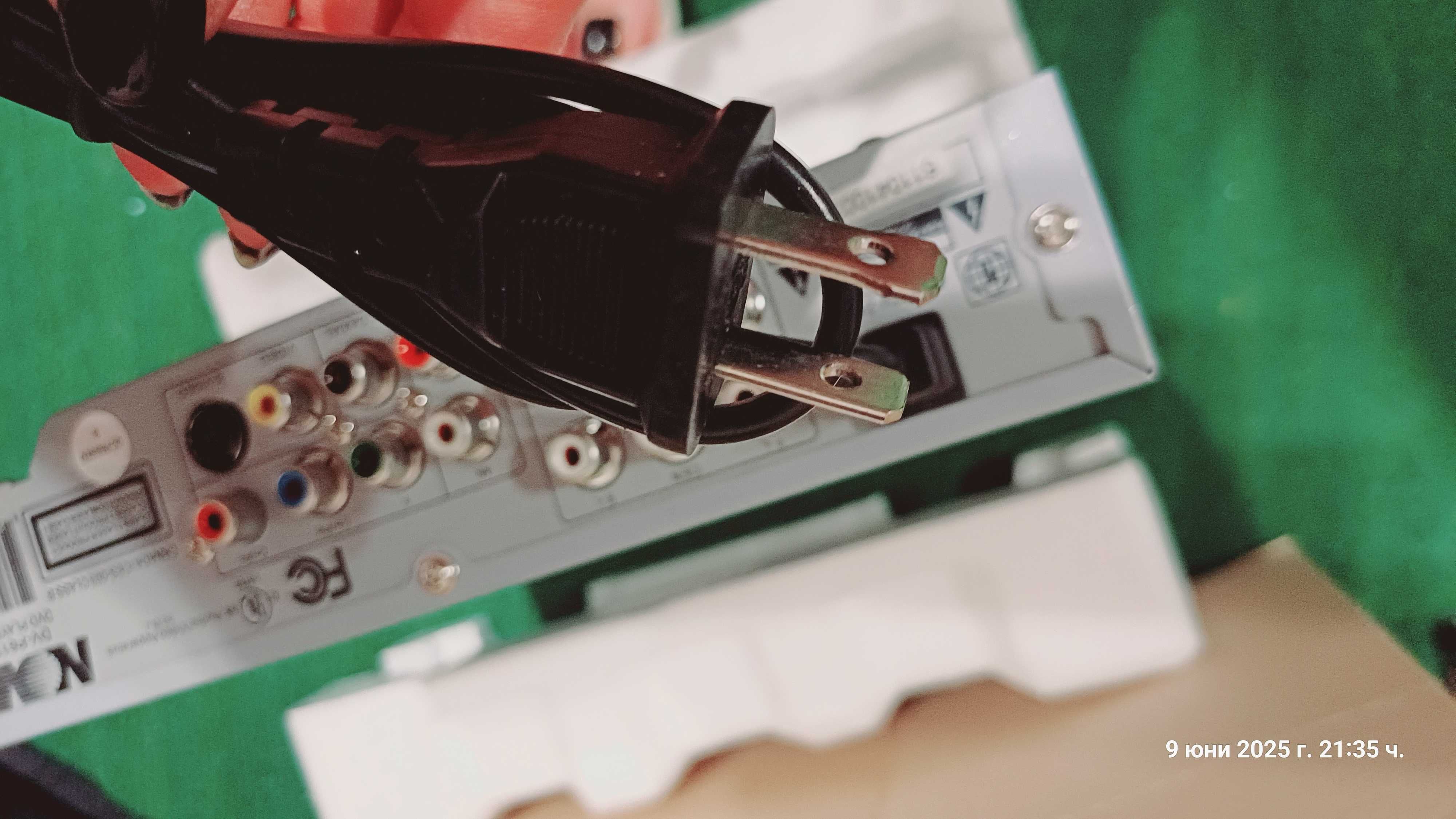Неизползван DVD player NOVA DV-P611