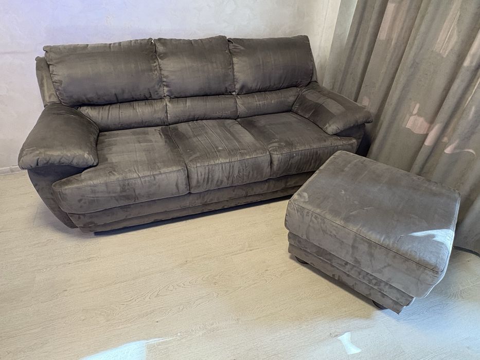 3-местен диван и табуретка NEBOLO от Cotta