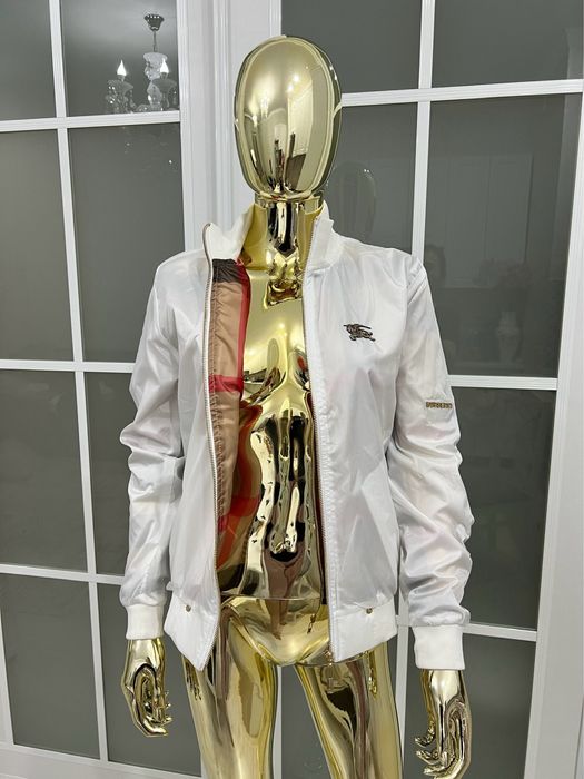 Ветровка стильная люкс burberry  новая по размерам