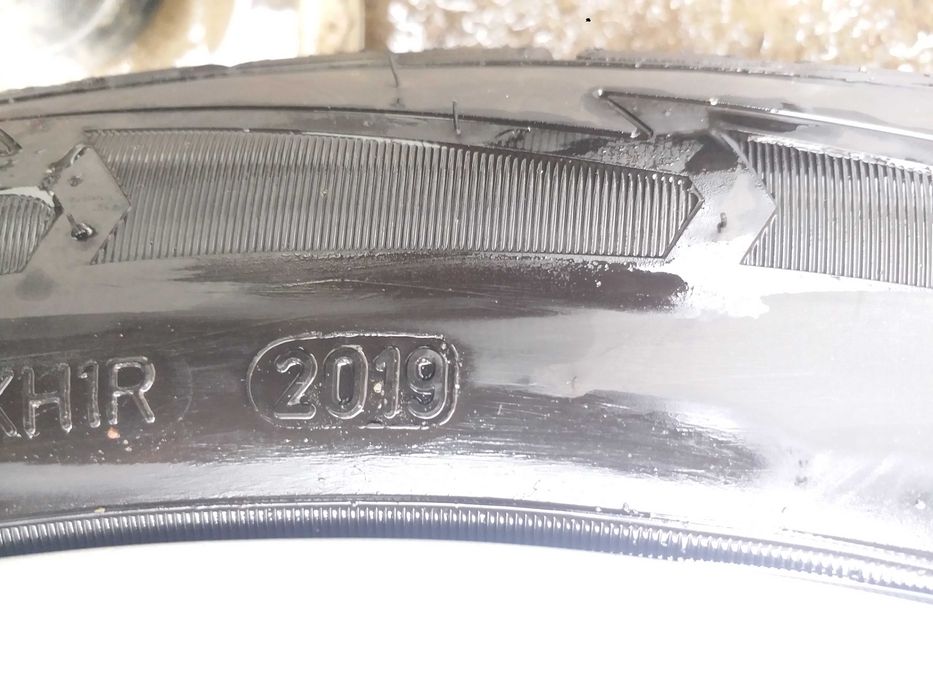 Set 4 Anvelope Iarna GoodYear Utra Grip 235 55 R18 Dot 2019