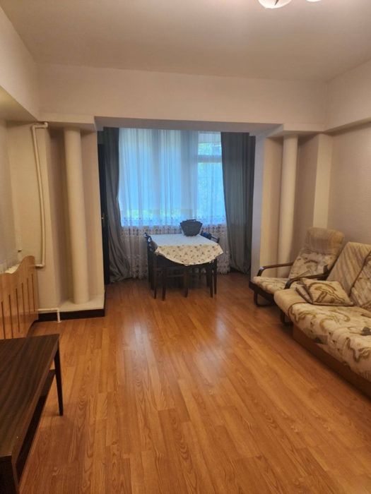 Аренда квартира на ЦУМ метро Космонавтов