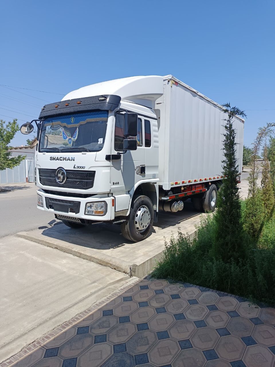 SHACMAN L3000 Сотилади 
Йили: 2022