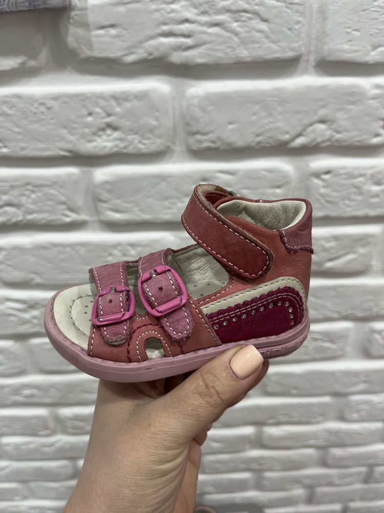 Детские сандали для девочек 1 годик