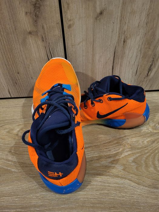 Ghete baschet Nike Zoom Freak 1 Antentokounbro mărimea 43
Antetokounbr