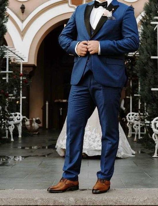 Costum mire bleumarin marime 54