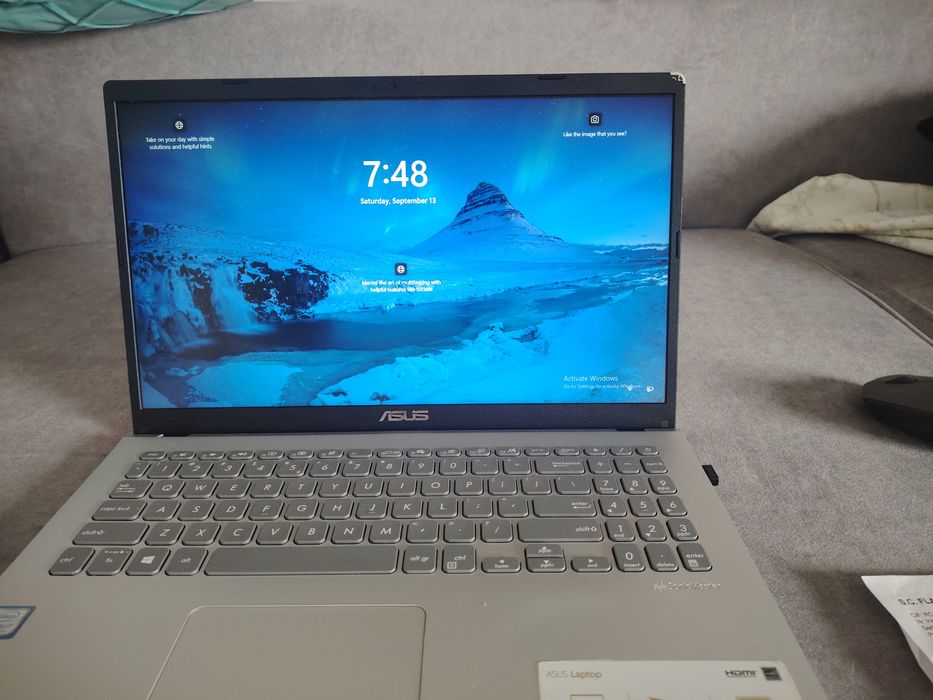 Vând laptop Asus X509FA