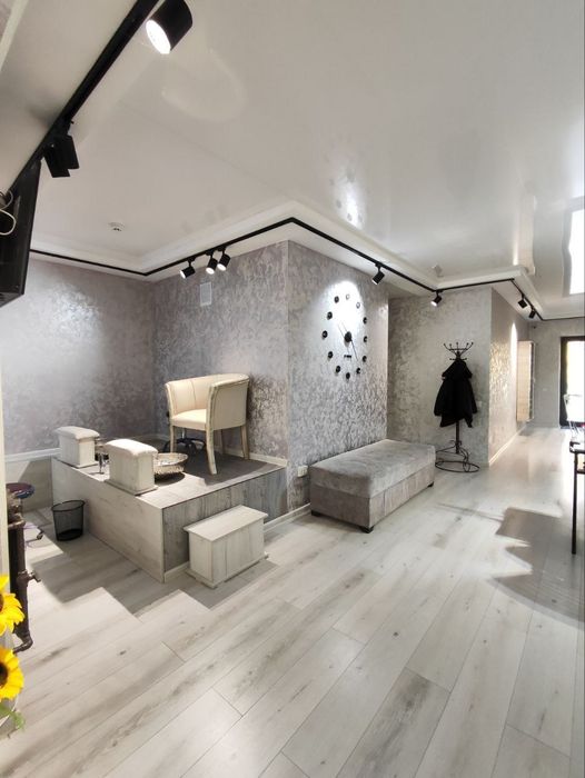 Продается нежилое  Катартал салон красоты