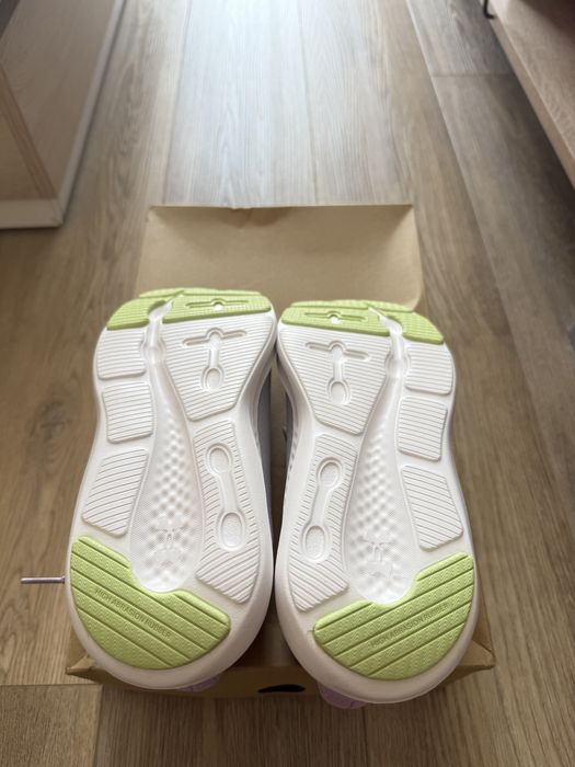 Дамски спортни Маратонки Under Armour