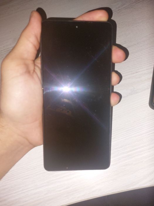 Poco X5 Pro 5G holati yahshi