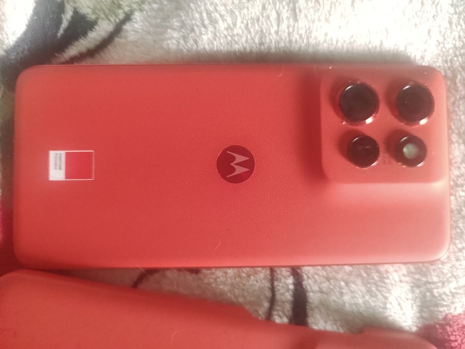 Motorola Red nou