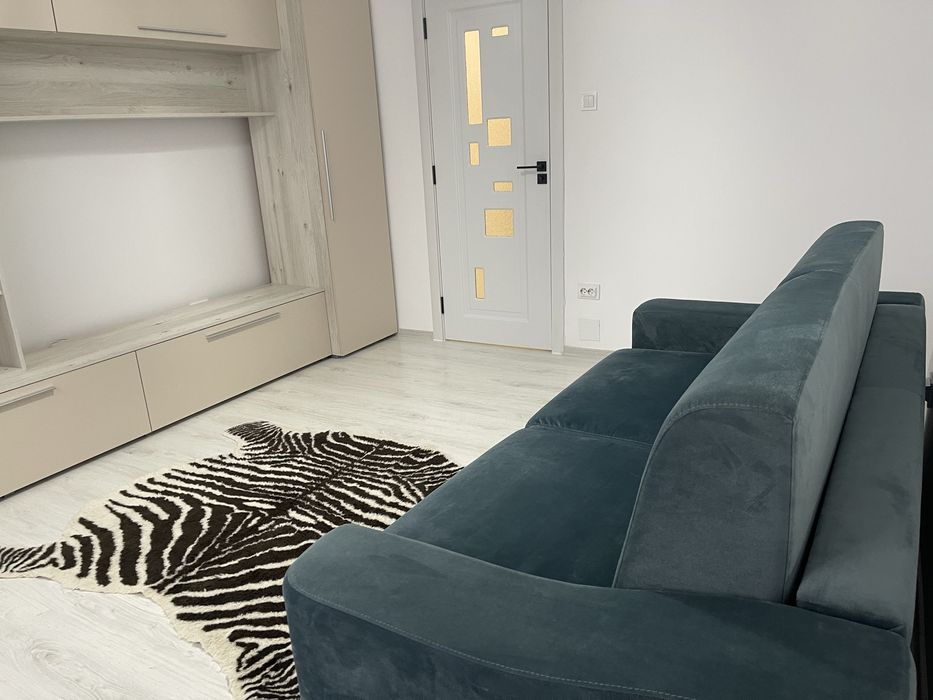 Inchiriez camara camin trasformata in garsoniera