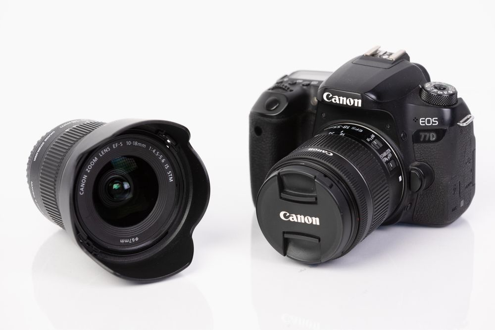 Kit Canon EOS 77D + Canon 18-55mm + Canon EF-S 10-18mm