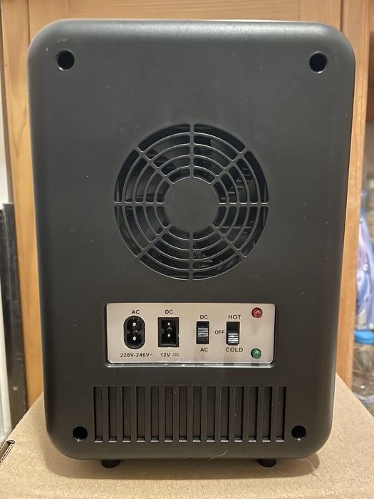 Mini frigider portabil (nou nouț negolosit)