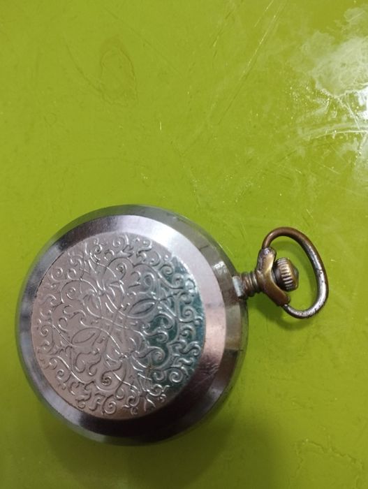 Часы рабочем состоянии