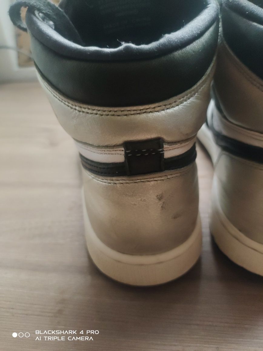 Jordan 1 High "Silver Toe"