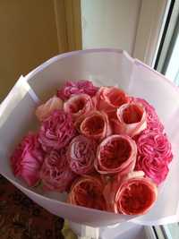Красивый букет из 15 роз