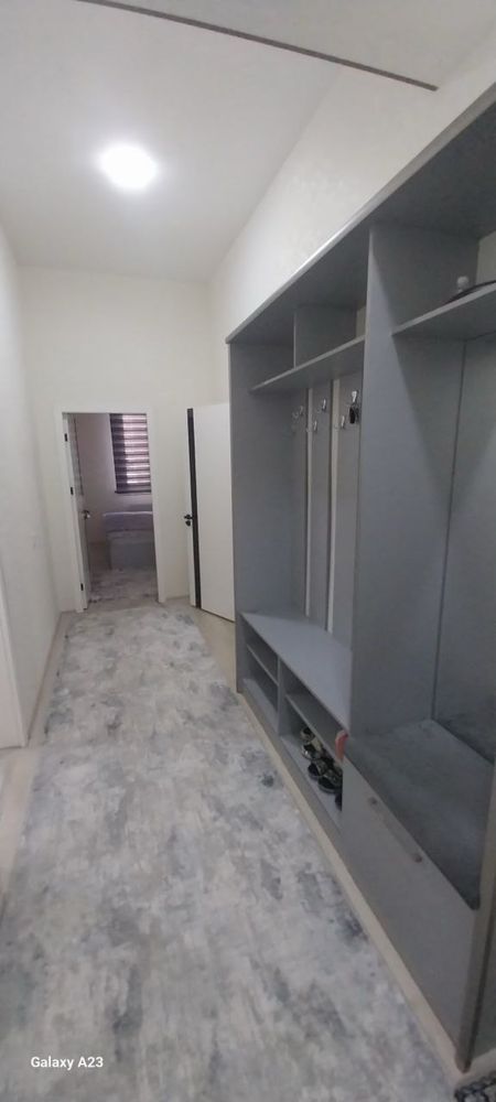 Arenda kvartira chilonzor 4 kvartalda 3/3/9 novostroyka dom