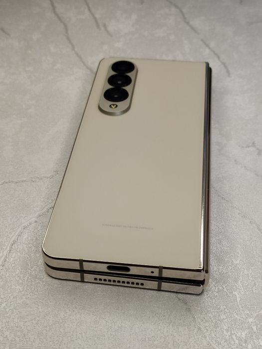 Samsung Galaxy Z Fold4