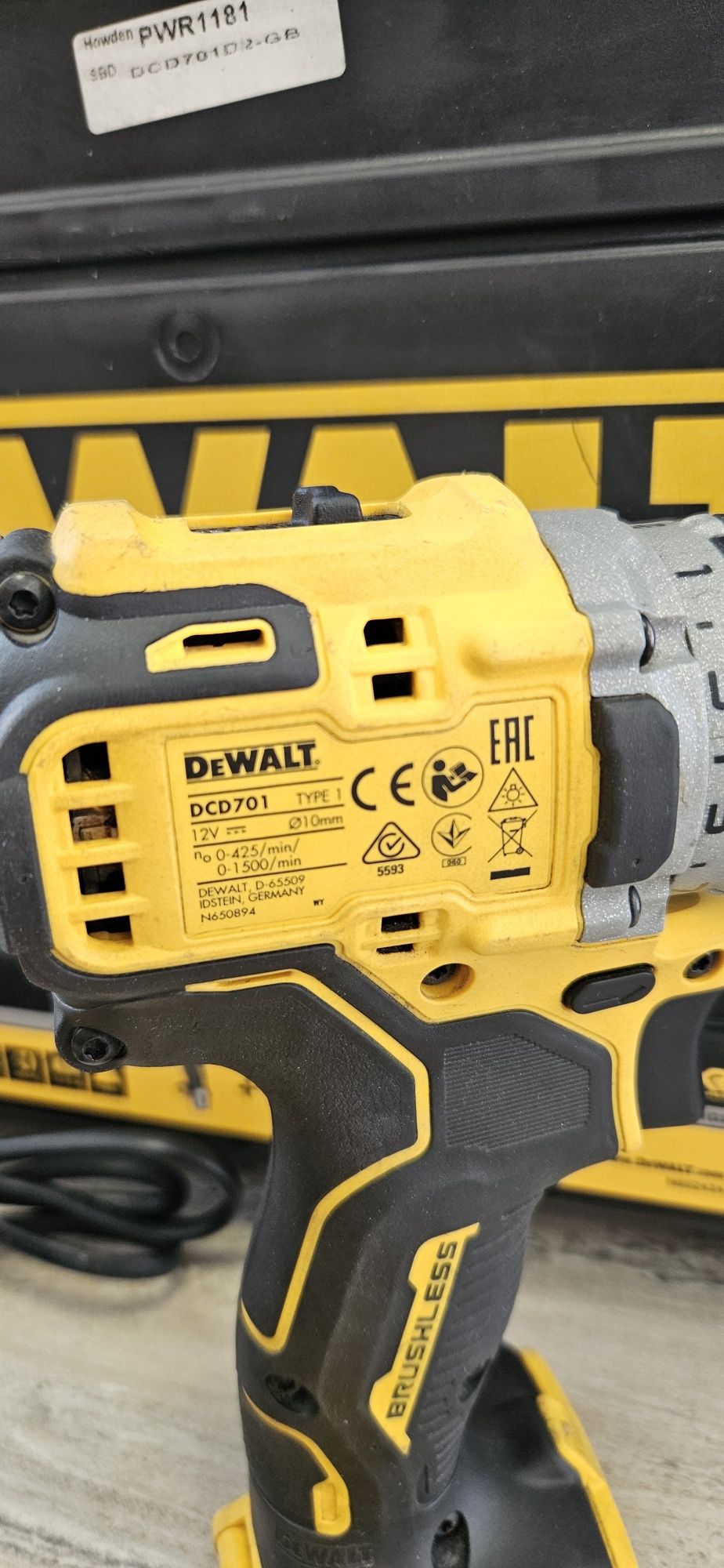 Dewalt Винтоверт Комплект DCD701D2 с куфър,зарядно и батерия