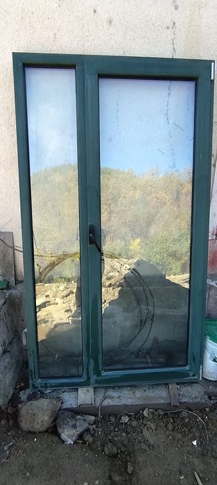 Алуминиева врата