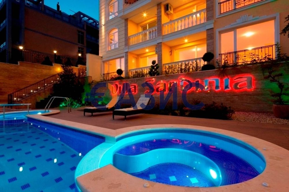 Продава се Двустаен апартамент в Свети Влас - 62 кв.м за 1709 €/кв.м - Снимка #12