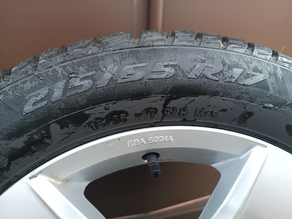 VW Passat Alltrac 215/55/17