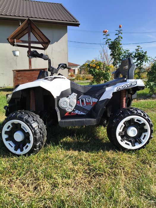 ATV electric pentru copii 4x4