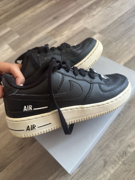 Детски обувки Nike Air Force 1 и Skechers размер 36.5/37