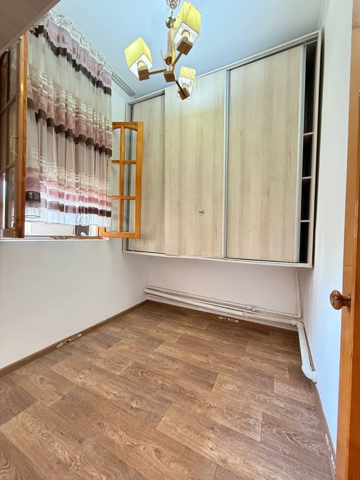 Юнусабод 8.кв 3/2/4 Срочно квартира 68.квадрат