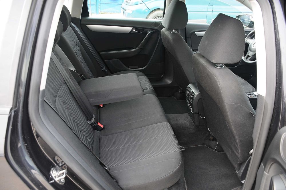 VW Passat B7 2011 1.6TDi 105 CP E5 6 trepte Clima Park-Pilot / FISCAL