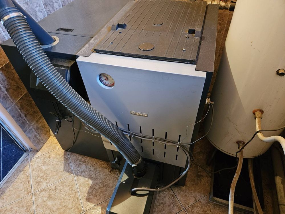 Bosch Solid 2000 B HNS 27 триходов котел