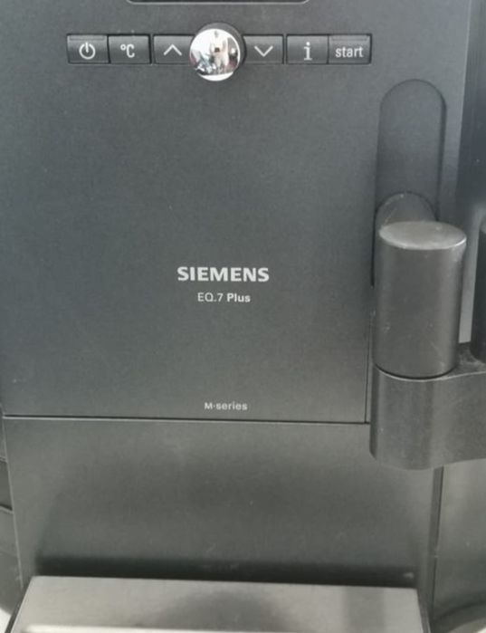 Aparat de cafea cu boabe Siemens EQ7 + M digital Espressor Cafetieră