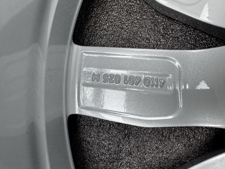 Set jante originale Audi A6 pe 19