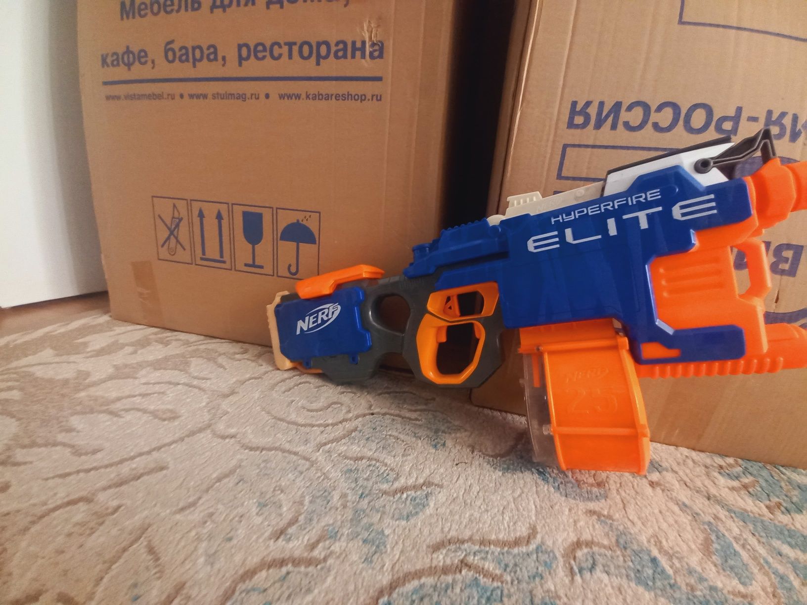 продаю бластер нерф