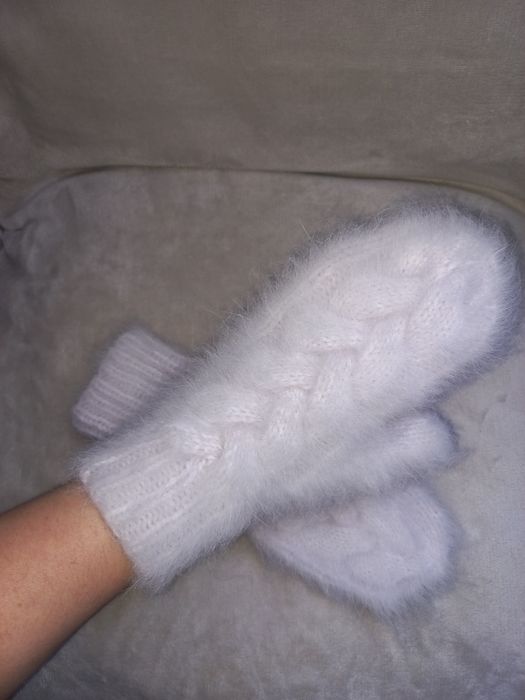 Варежки ангора продаю