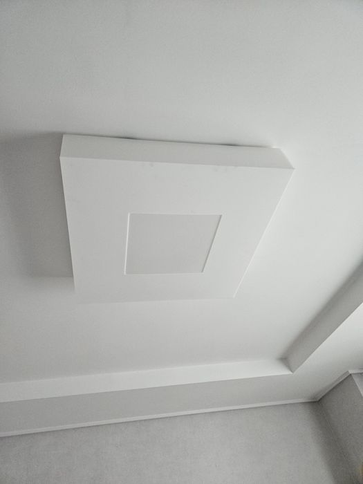 Потолочный светильник продам