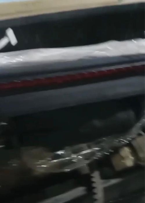 Задняя шторка на W221