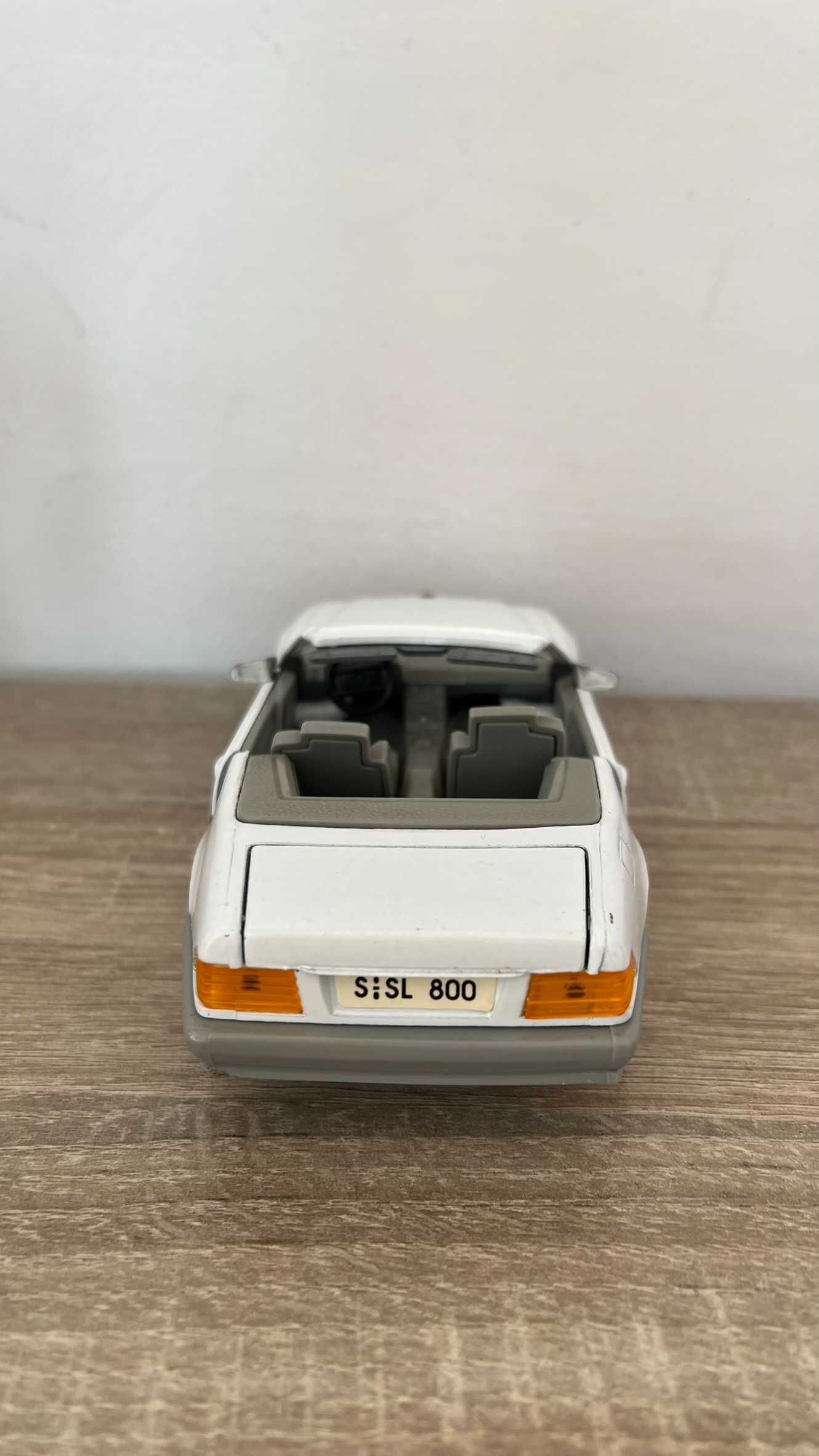 Mercedes Benz 500SL 1989 1:24