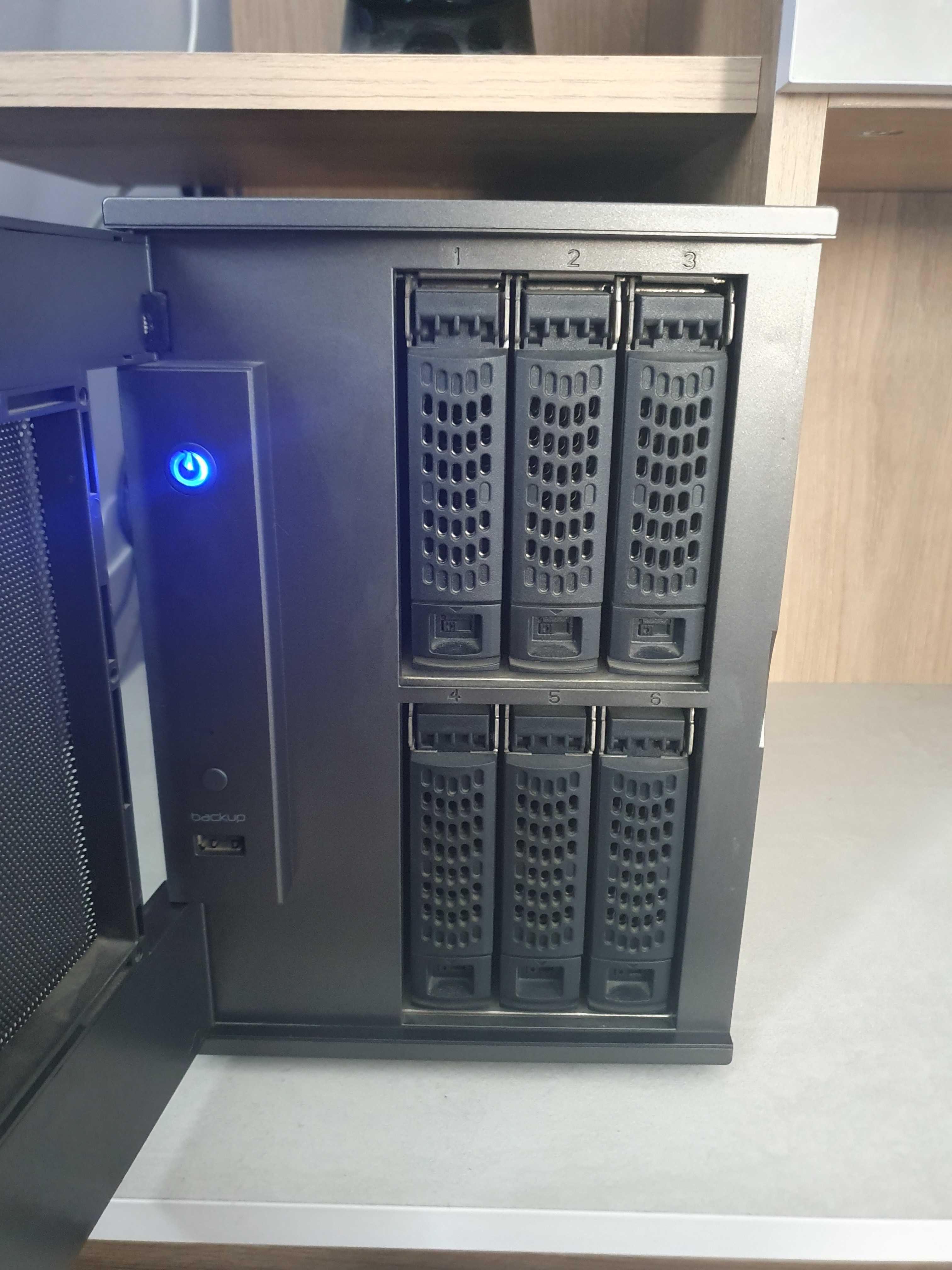 NAS NETGEAR ReadyNAS RNDU6000 с 12TB Storage