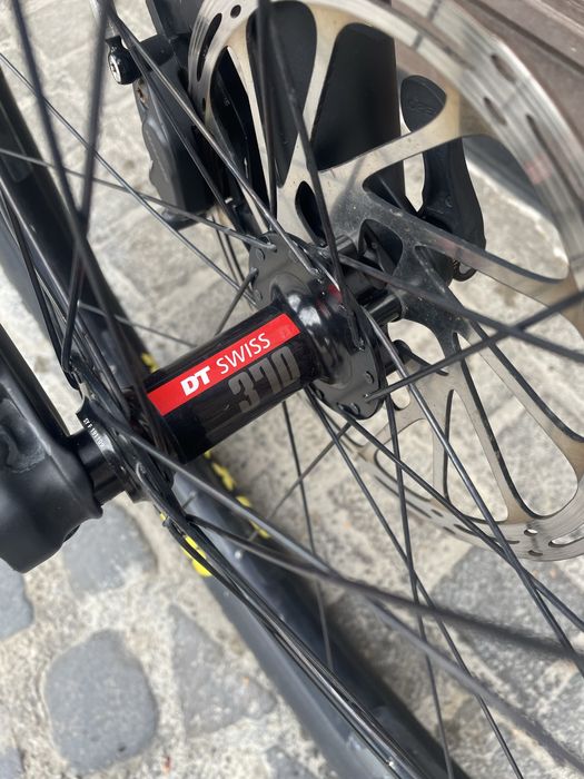 Bicicleta electrica Santa Cruz  heckler 2020