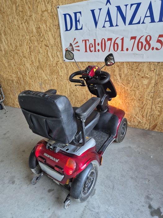 Cărucior scuter electric