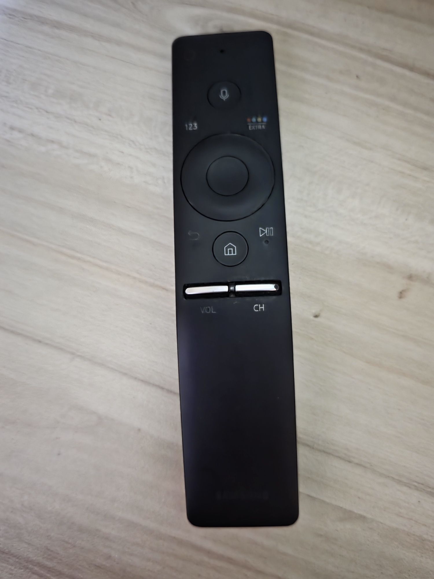 Samsung UE65KS7502U с проблем, възможен бартер