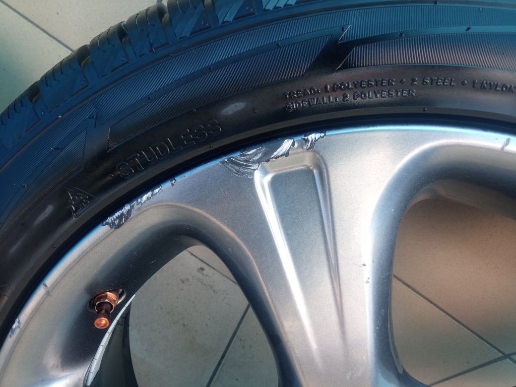 Оригинални джанти с зимни гуми за Хонда Црв 19цола